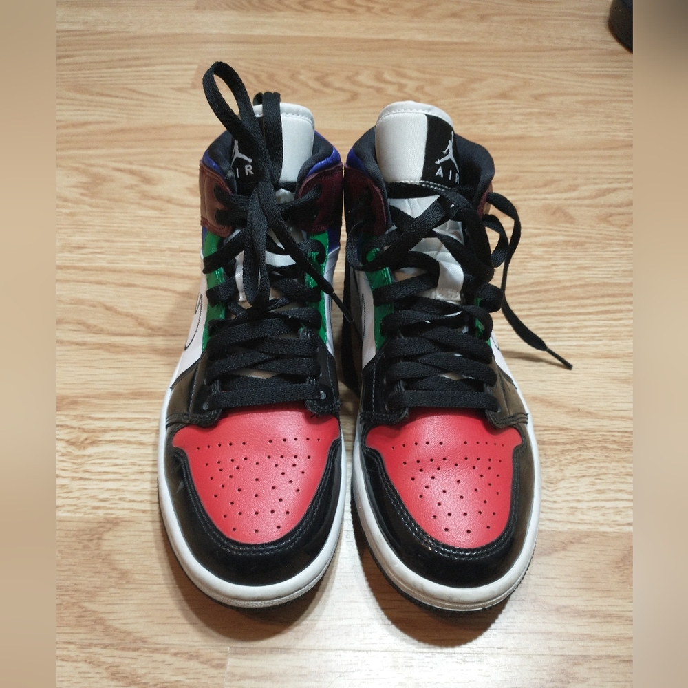 Size 8- Jordan 1 Mid SE Black/Multicolor/White 2020 Excellent Condition